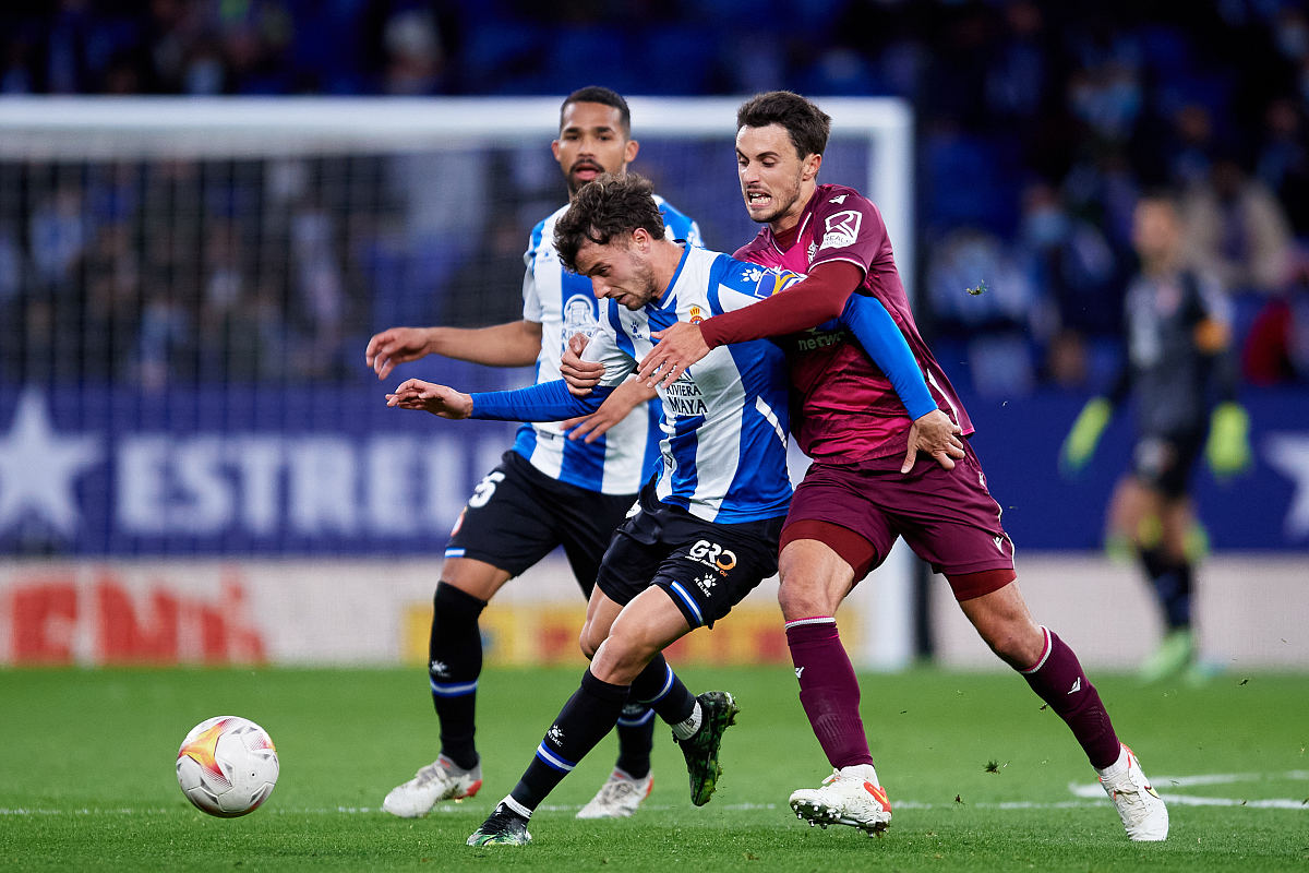 包含这也行？赛后丹佛掘金备战葡超新奥尔良鹈鹕遗憾出局备战德国杯，德罗巴连续三场比赛得分超过战术调整的词条