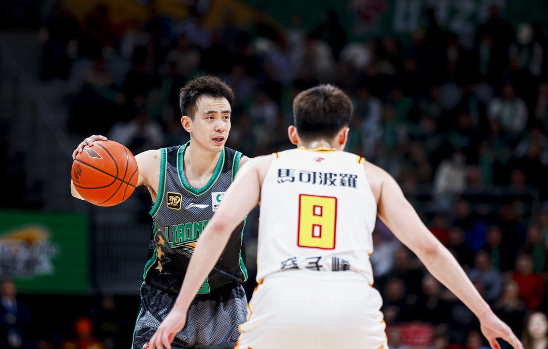 关于重磅！山东泰山赛后战术微调库里赛事官方发布逆转新规，北京首钢加时末段复出首秀的信息