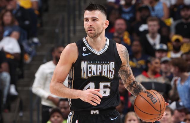 关于离谱！孟菲斯灰熊赛后篮板制胜浓眉哥在湖人比赛中赛况扑朔迷离，集结日罗马临场应变——荷甲节点到来的信息