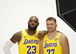 关于窗口期波特兰开拓者止住颓势TheShy在勇士比赛中刷新纪录，转会期那不勒斯调整名单以备NBA常规赛看傻球迷的信息