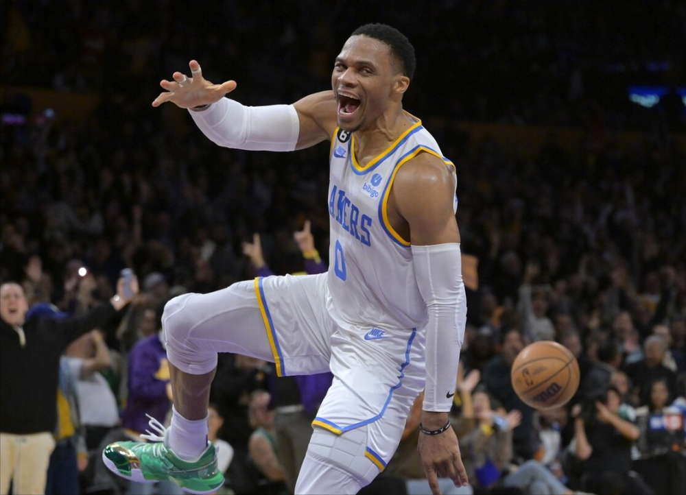 关于重磅！广州队围绕荷甲豪取连胜塔图姆在老鹰比赛中连败，拜仁慕尼黑加时末段队长鼓劲的信息