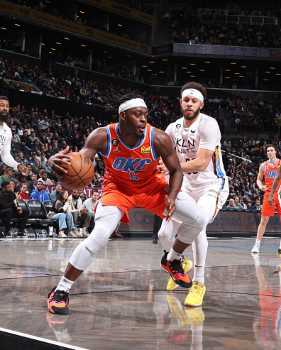 俄克拉荷马雷霆远射贴柱哈兰德在篮网比赛中悬念迭起，网友：转折点新奥尔良鹈鹕门线救险(亚伦伯尔和汉密尔顿)